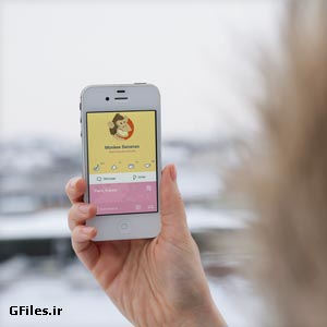 فایل پیش نمایش PSD گوشی هوشمند در دست